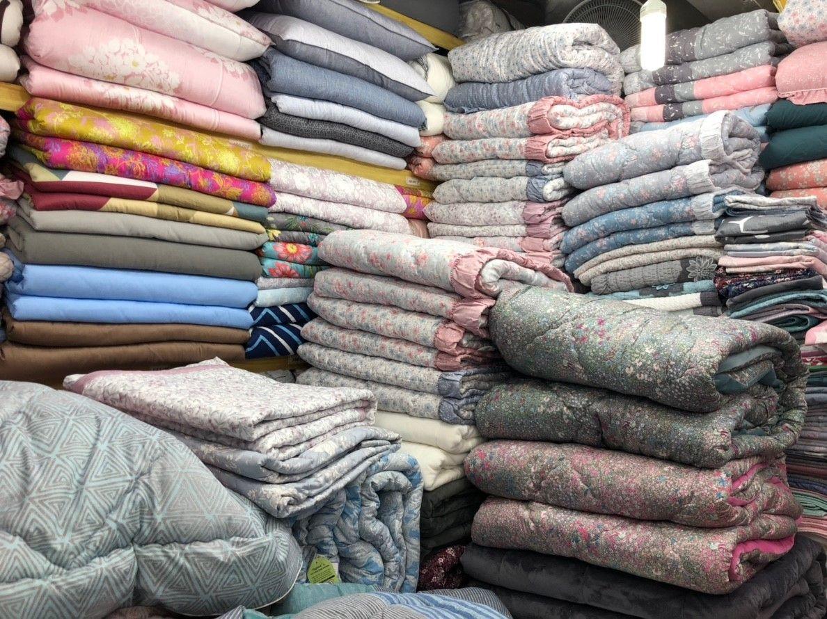 Get Korean bedding at great price! Visit popular 169 MIDO to get Korean quilts